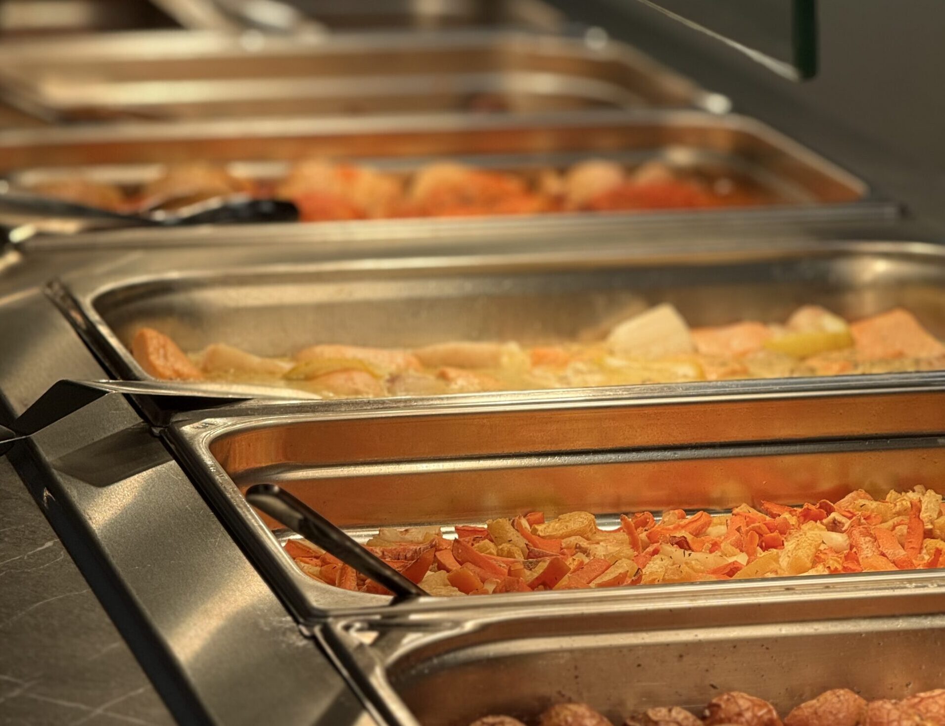 Prøv Mikkelbuffet- vår eigne middagsbuffet